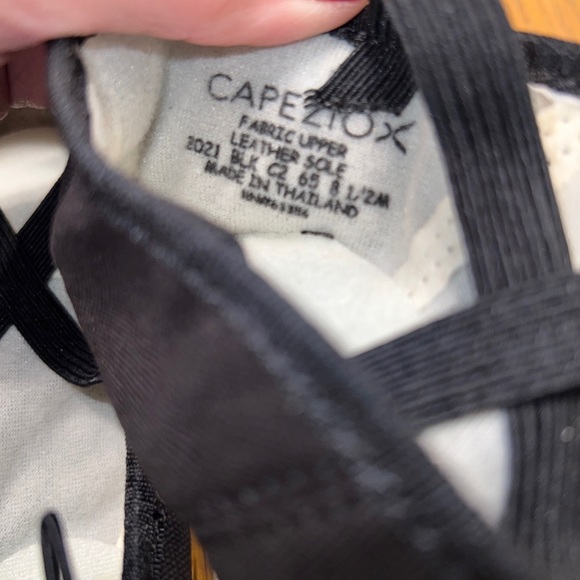 New Capezio Black Canvas Romeo Elastic Men’s Ballet Shoes size 8.5 8 1/2 - Picture 4 of 5